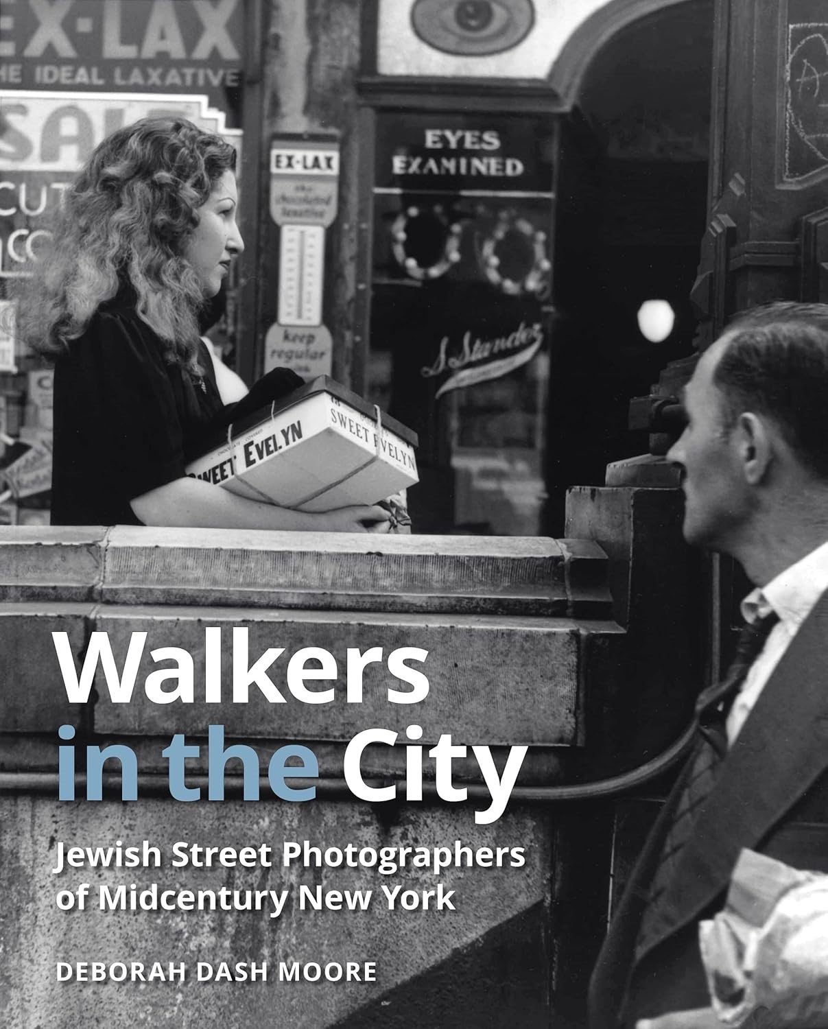 Book cover of Walkers in the City by Deborah Dash Moore